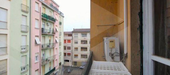 4 rooms Apartment in Pontedera, Italy No. 20070 13