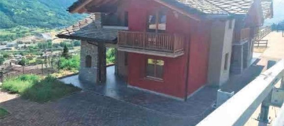 Apartamento de 4 habitaciónes en Quart, Italy No. 300106 2