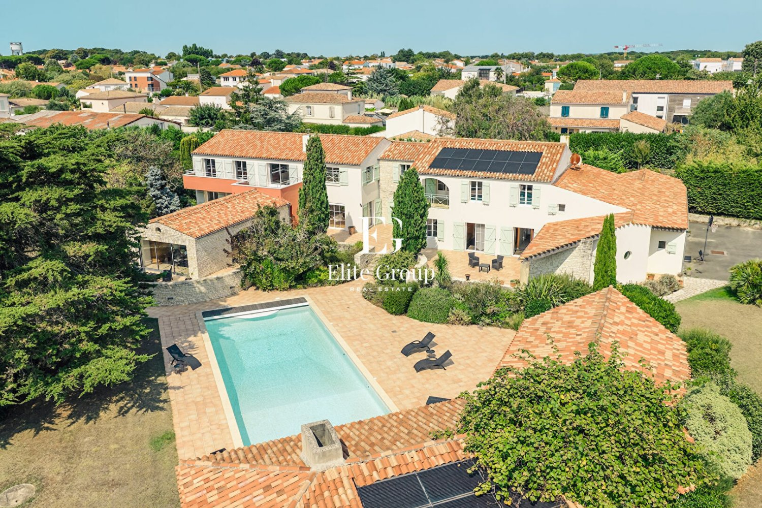 8 غرف نوم قلاع في Fouras, France رقم 357475