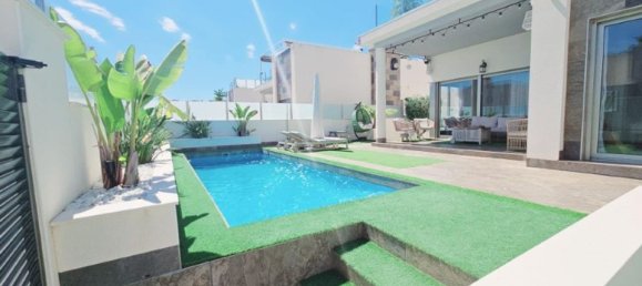 5 غرف نوم فيلا في Alicante, Spain رقم 190446 23