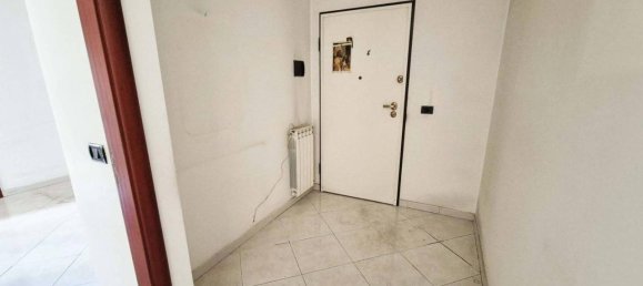 2 rooms Apartment in Bari, Italy No. 35100 5