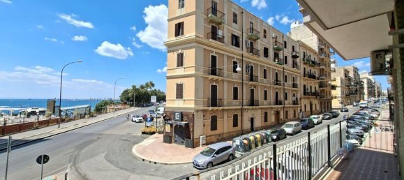 3 bedrooms Apartment in Taranto, Italy No. 268533 2