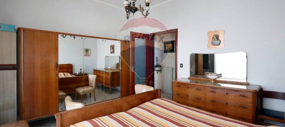 2 bedrooms Apartment in Bari, Italy No. 195366 27