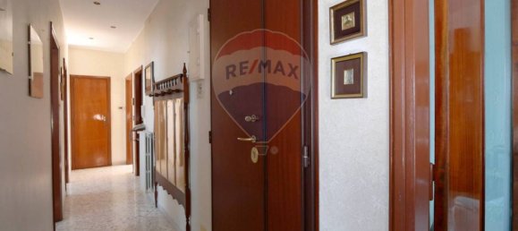 2 bedrooms Apartment in Bari, Italy No. 195366 2
