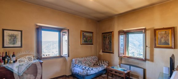 5-salle Appartement à Cortona, Italy No. 87622 2