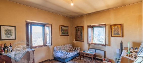 5-salle Appartement à Cortona, Italy No. 87622 3