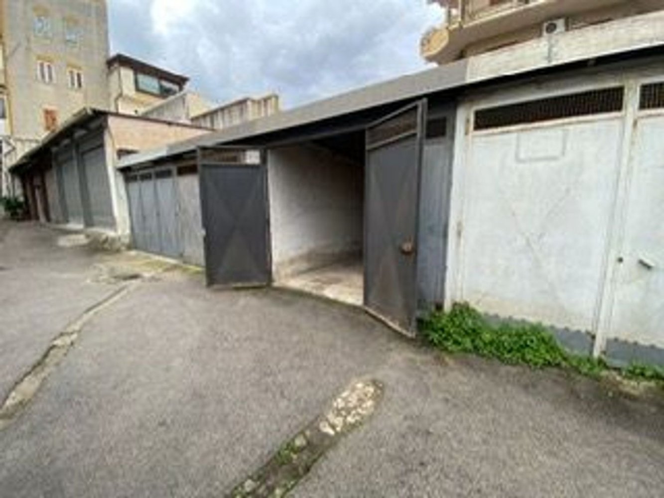 Garagem em Pagani, Italy 18 m² N.º 92766