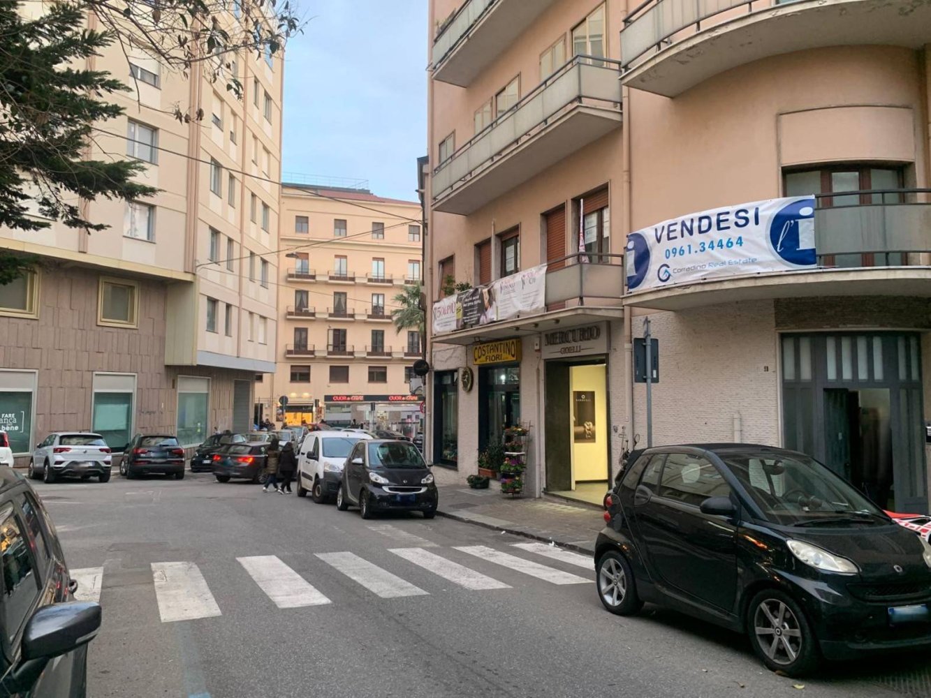 Apartamento de 3 dormitorios en Catanzaro, Italy No. 210989