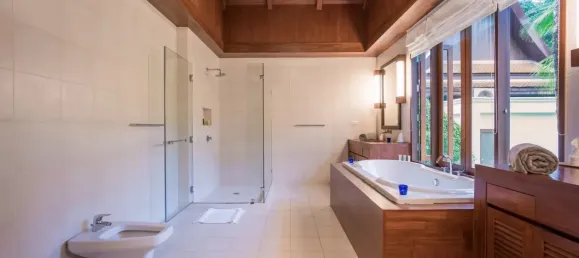4 bedrooms House for sale in Layan Beach, Phuket, Southern Thailand, Thailand № 80392 16