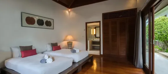 4 bedrooms House for sale in Layan Beach, Phuket, Southern Thailand, Thailand № 80392 13