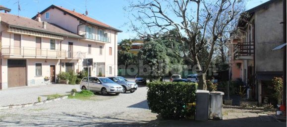 5 rooms House in Vertemate con Minoprio, Italy No. 313136 2