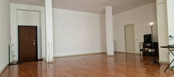 4 rooms Apartment in Mantua, Italy No. 242024 5
