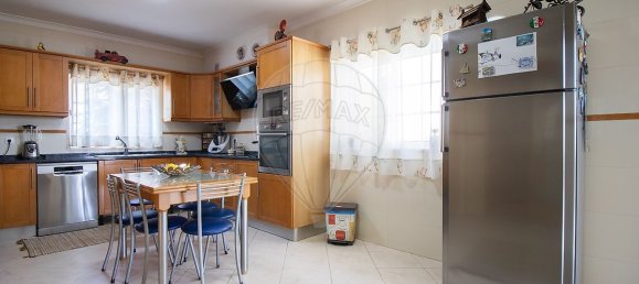 Casa de 4 dormitorios en Odivelas, Portugal No. 164113 42