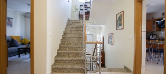 Casa de 4 dormitorios en Odivelas, Portugal No. 164113 4