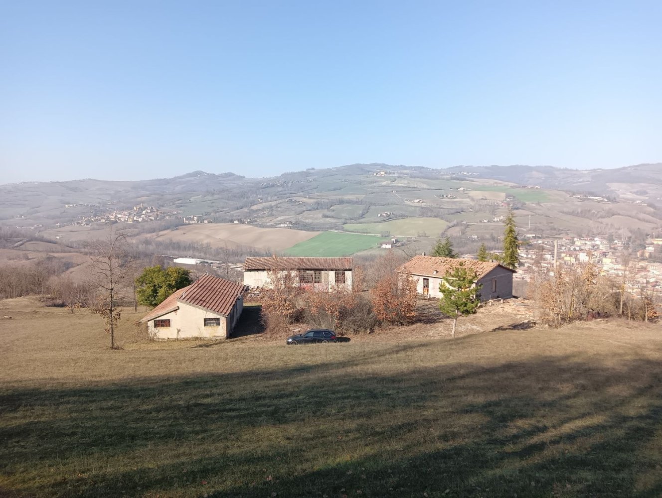 10 bedrooms House in Alta Val Tidone, Italy No. 85381