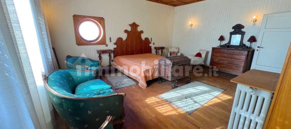 10 bedrooms Villa in Brunate, Italy No. 65722 18