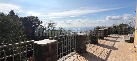 10 bedrooms Villa in Brunate, Italy No. 65722 3