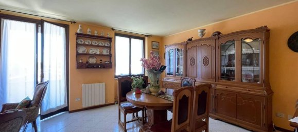 Квартира с 3 комнатами в Лоди, Италия № 26764 5