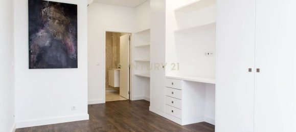 3 bedrooms Apartment in Lisbon, Portugal No. 10999 26