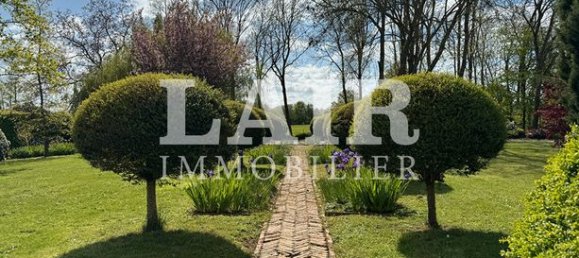 6 bedrooms House in Alencon, France No. 363703 17