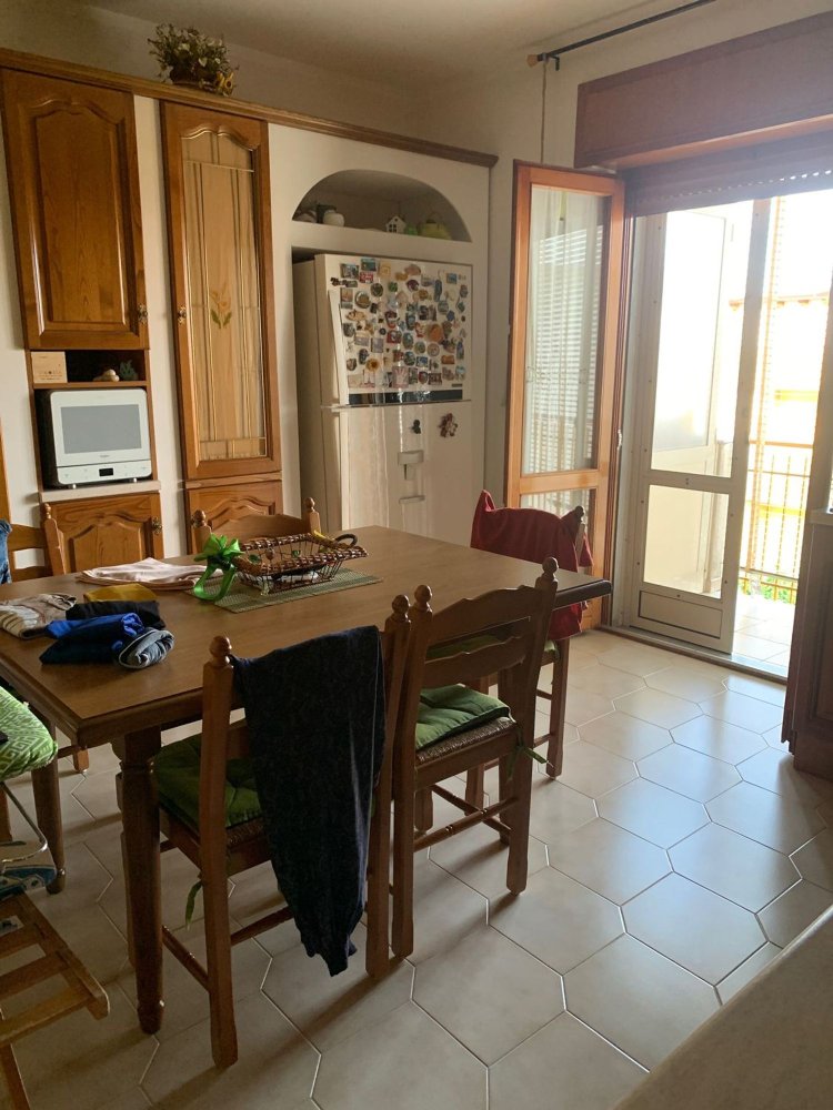 Apartamento de 4 divisões em Eboli, Italy N.º 251677