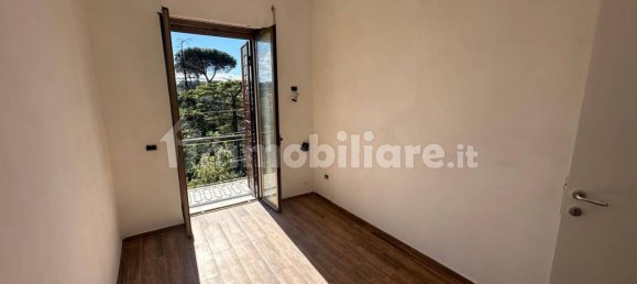 2 Schlafzimmer Wohnung in Albano Laziale, Italy, Nr. 60839 10