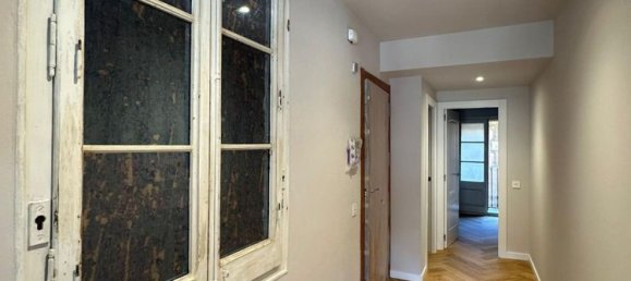 Apartamento T3 em Ciutat Vella, Spain N.º 122491 15