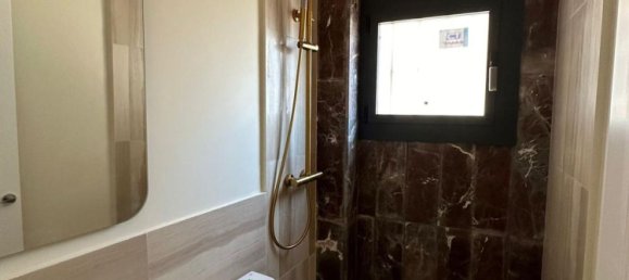 Apartamento T3 em Ciutat Vella, Spain N.º 122491 19