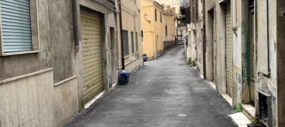 4 rooms Apartment in Frosinone, Italy No. 255485 11