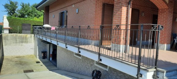 4 bedrooms Villa in Barbania, Italy No. 371835 28