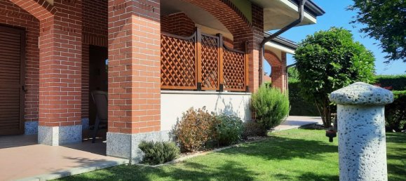 4 bedrooms Villa in Barbania, Italy No. 371835 32