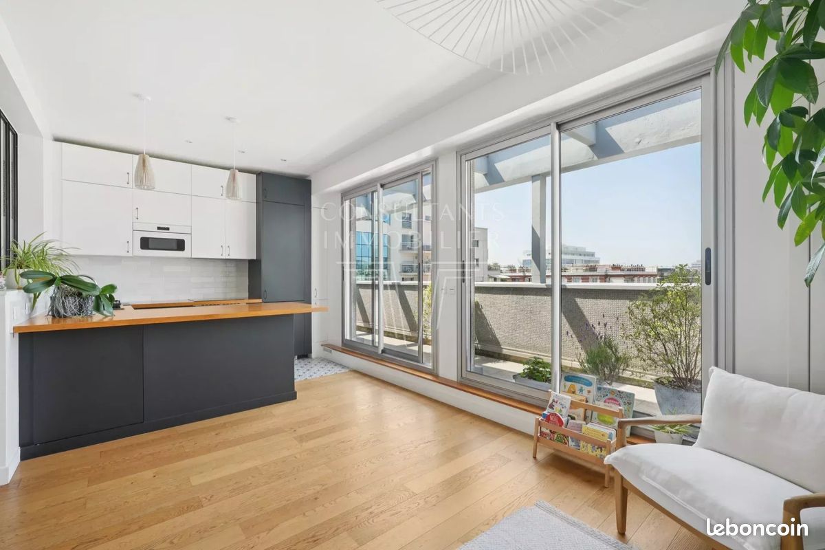 3 Schlafzimmer Wohnung in Levallois-Perret, France, Nr. 328880