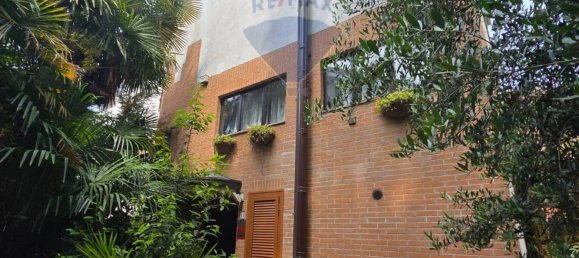 3 غرف نوم فيلا في Monza, Italy رقم 380080 6