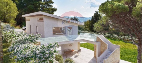 3 Schlafzimmer Villa in Erice, Italy, Nr. 352079 3