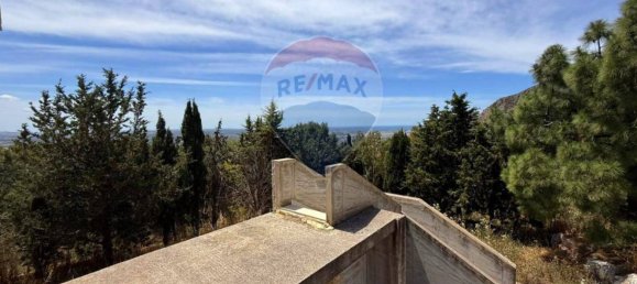 3 Schlafzimmer Villa in Erice, Italy, Nr. 352079 21