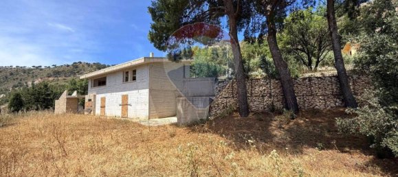3 Schlafzimmer Villa in Erice, Italy, Nr. 352079 22