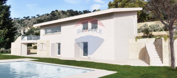 3 Schlafzimmer Villa in Erice, Italy, Nr. 352079 5