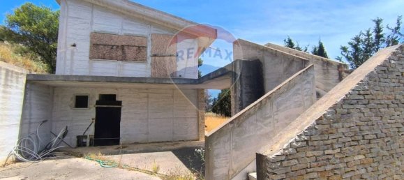 3 Schlafzimmer Villa in Erice, Italy, Nr. 352079 19