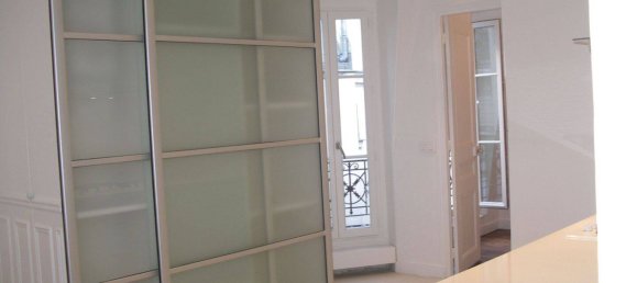 2 bedrooms Apartment in Paris, France No. 333874 13
