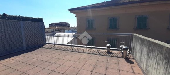 Квартира с 3 комнатами в Бергамо, Италия № 309359 10