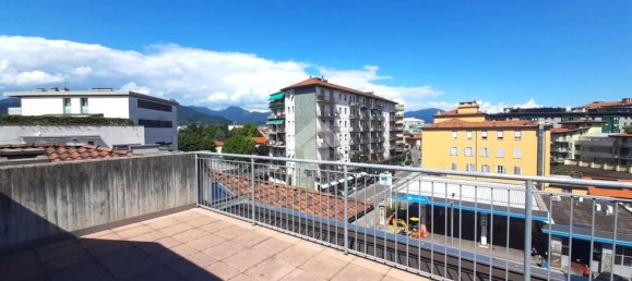 Квартира с 3 комнатами в Бергамо, Италия № 309359 11