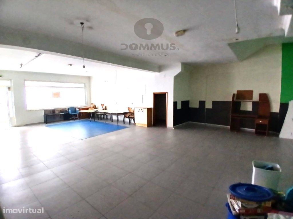 Gewerbliche Immobilie in Amadora, Portugal 98m², Nr. 337634