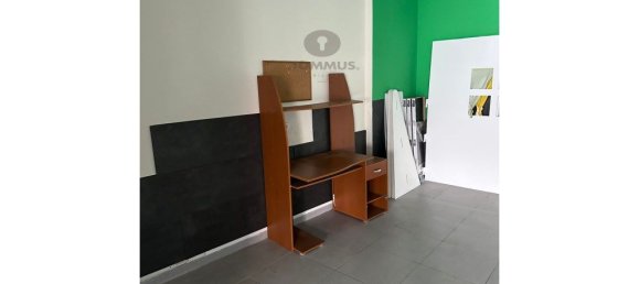 Gewerbliche Immobilie in Amadora, Portugal 98m², Nr. 337634 5