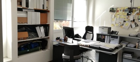 Oficina en Perugia, Italy 80 m² No. 133909 8