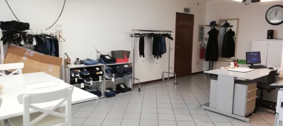 Oficina en Perugia, Italy 80 m² No. 133909 2