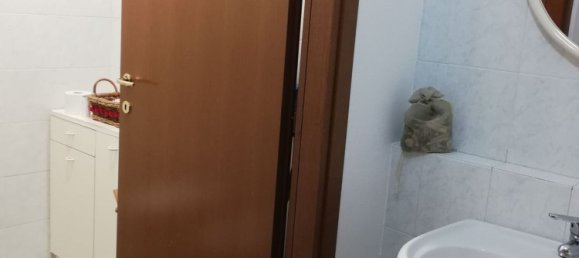 Oficina en Perugia, Italy 80 m² No. 133909 11