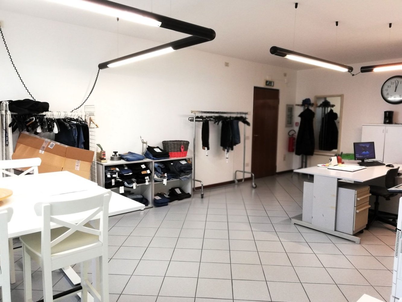 Oficina en Perugia, Italy 80 m² No. 133909