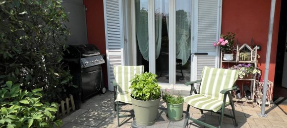 3 bedrooms Villa in Montano Lucino, Italy No. 362315 8