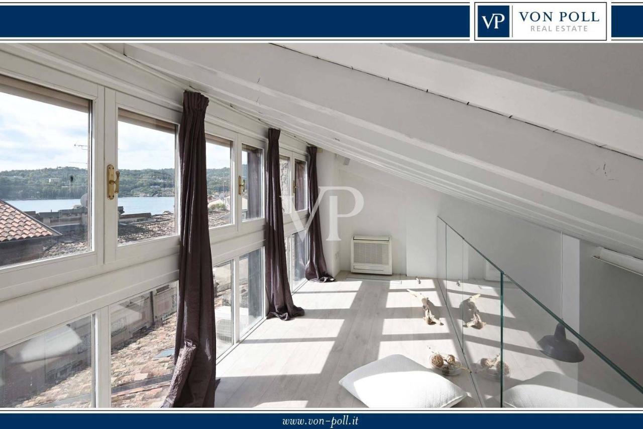 6-salle Penthouse à Salò, Italy No. 31968