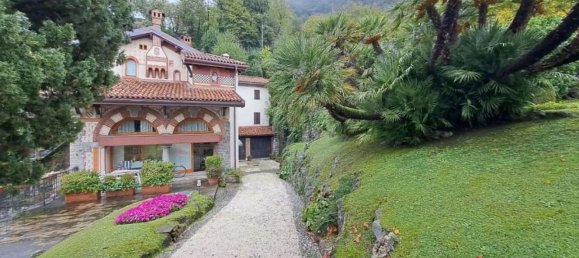 6 rooms Apartment in Menaggio, Italy No. 235824 3